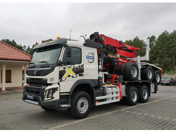 Camião de transporte de madeira VOLVO FMX 540