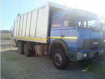 Caminhão de lixo Iveco turbo 190.26: foto 1
