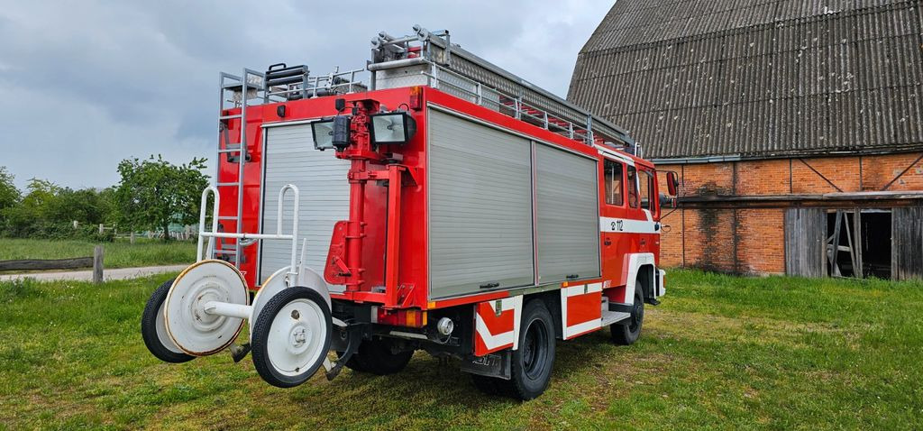 Carro de bombeiro MAN 12.232 Allrad Feuerwehr mit Sperren: foto 4