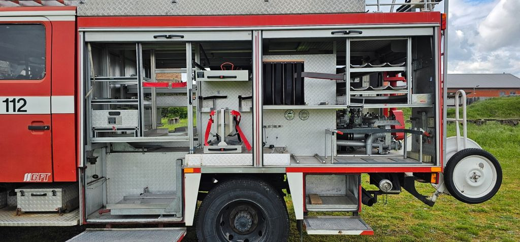 Carro de bombeiro MAN 12.232 Allrad Feuerwehr mit Sperren: foto 11