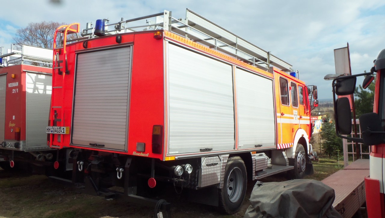 Carro de bombeiro MERCEDES-BENZ 1019,: foto 9