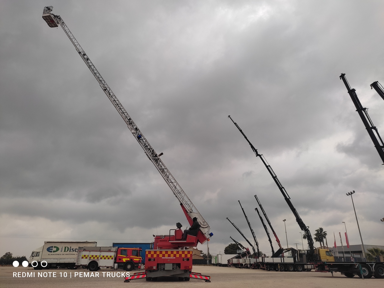 Carro de bombeiro SCANIA G93 250 ESCALERA BOMBEROS: foto 20