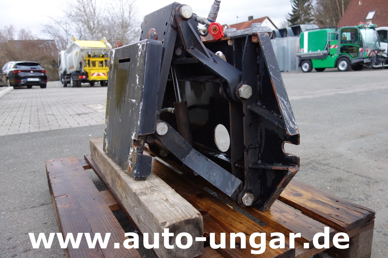Trator municipal Unimog Multicar Frontanbau Adapterplatte Frontkraftheber Unimog-Multicar: foto 4
