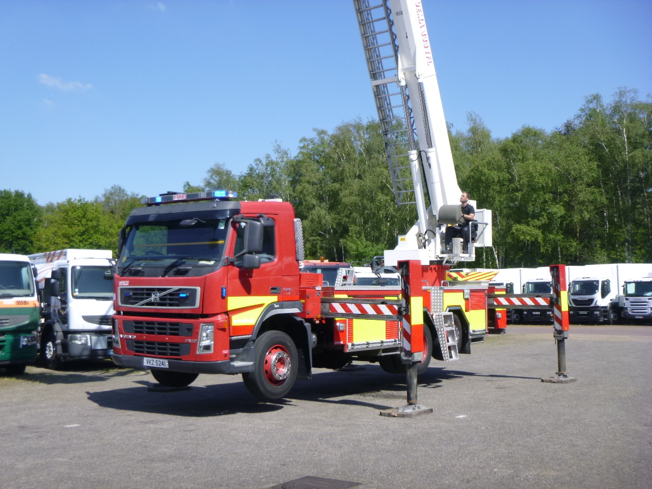 Carro de bombeiro Volvo FM9 340 6x2 RHD Vema 333 TFL fire truck: foto 12