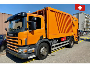 Caminhão de lixo Scania P94