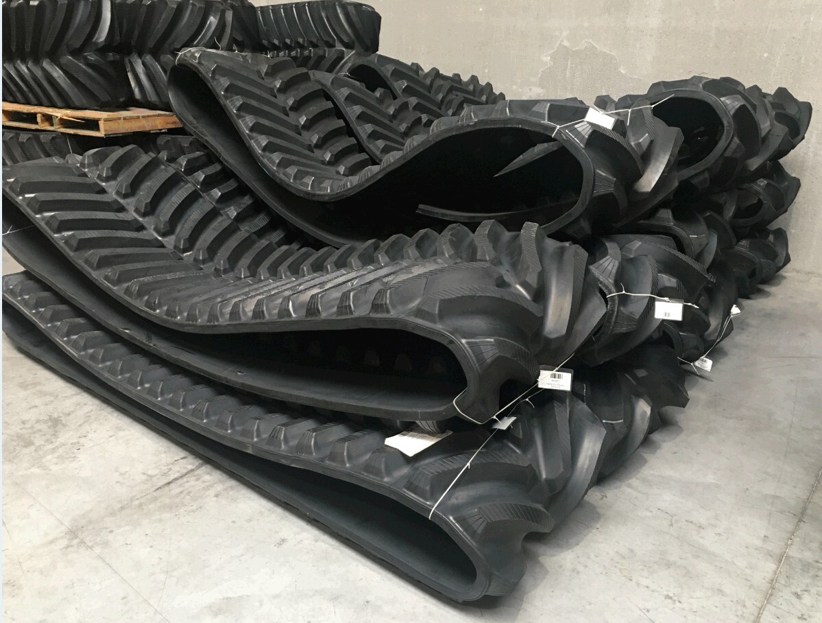 LEACH LEWIS RUBBER TRACKS LIMITED - Peças de reposição CASE undefined: foto 4