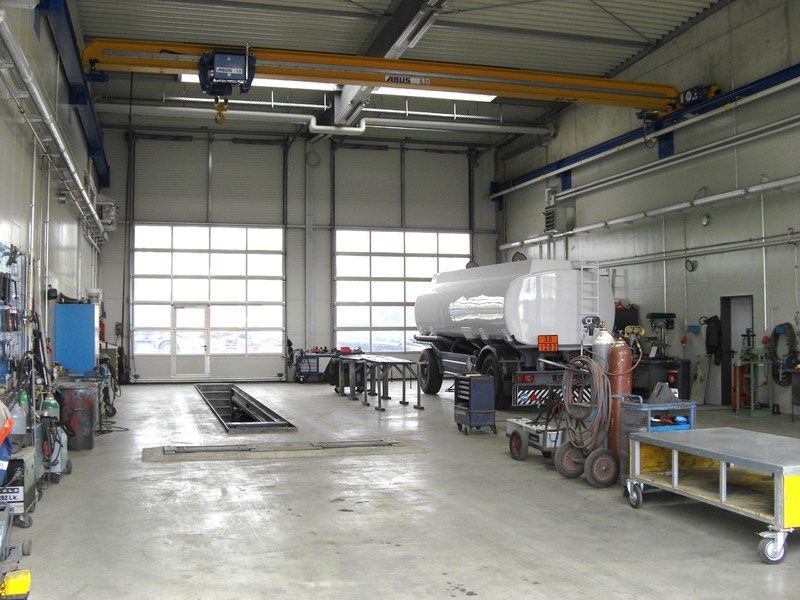 LKW Lasic GmbH - Veículos municipais/ Especiais MAN undefined: foto 4