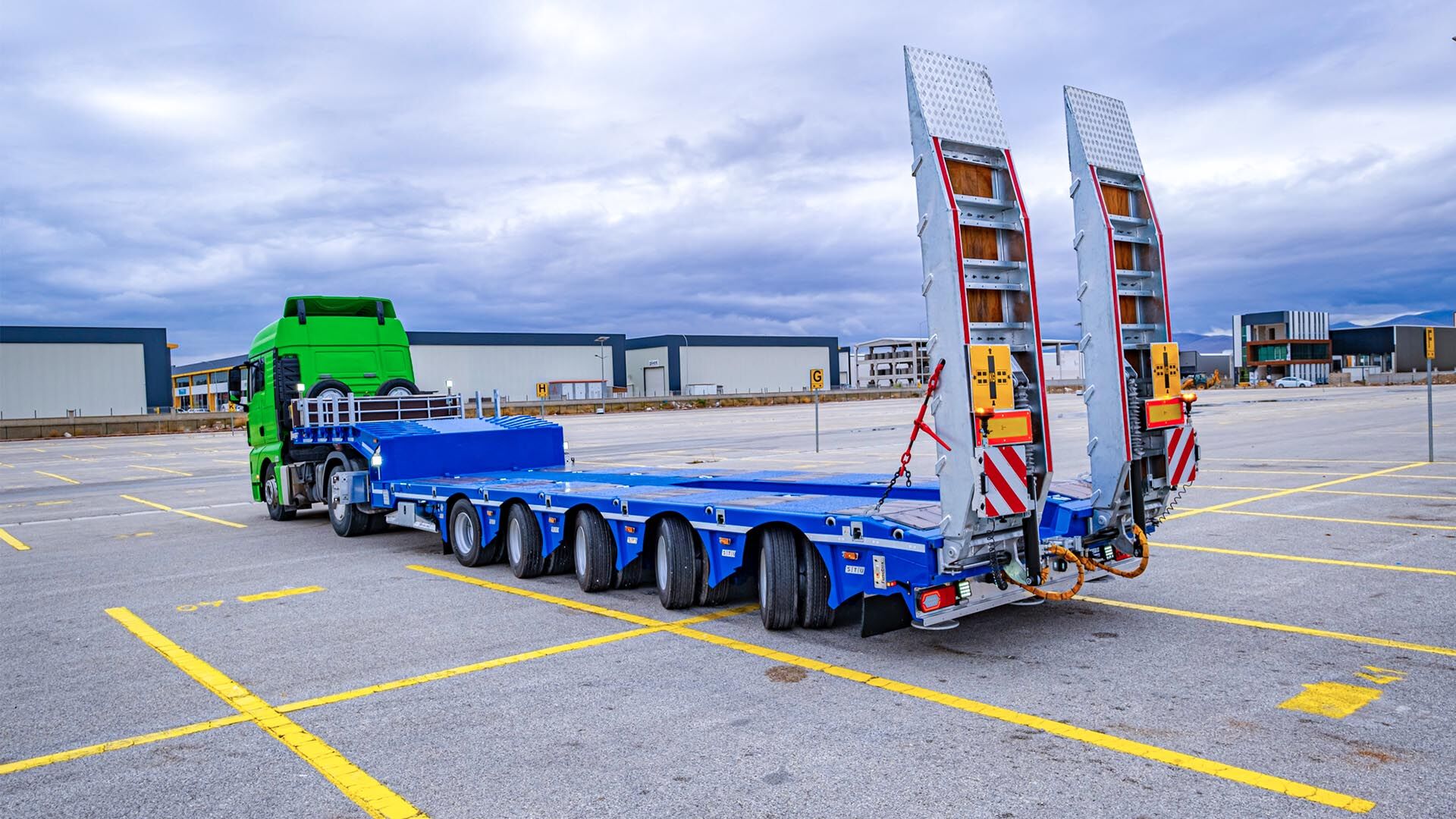 STU TRAILER DORSE ITHALAT IHRACAT LTD. STI. undefined: foto 4