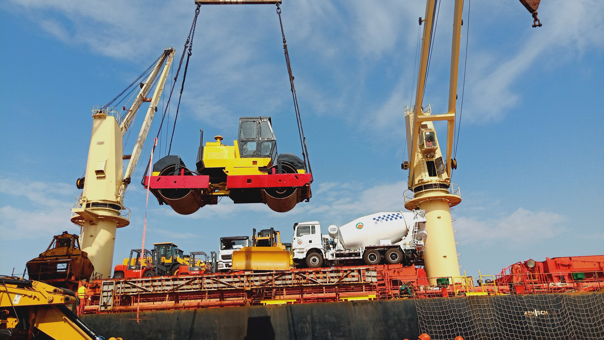 Toaks International Trading Company - Camiões SINOTRUK - Ano: 2017, Euro 4, ar condicionado undefined: foto 13