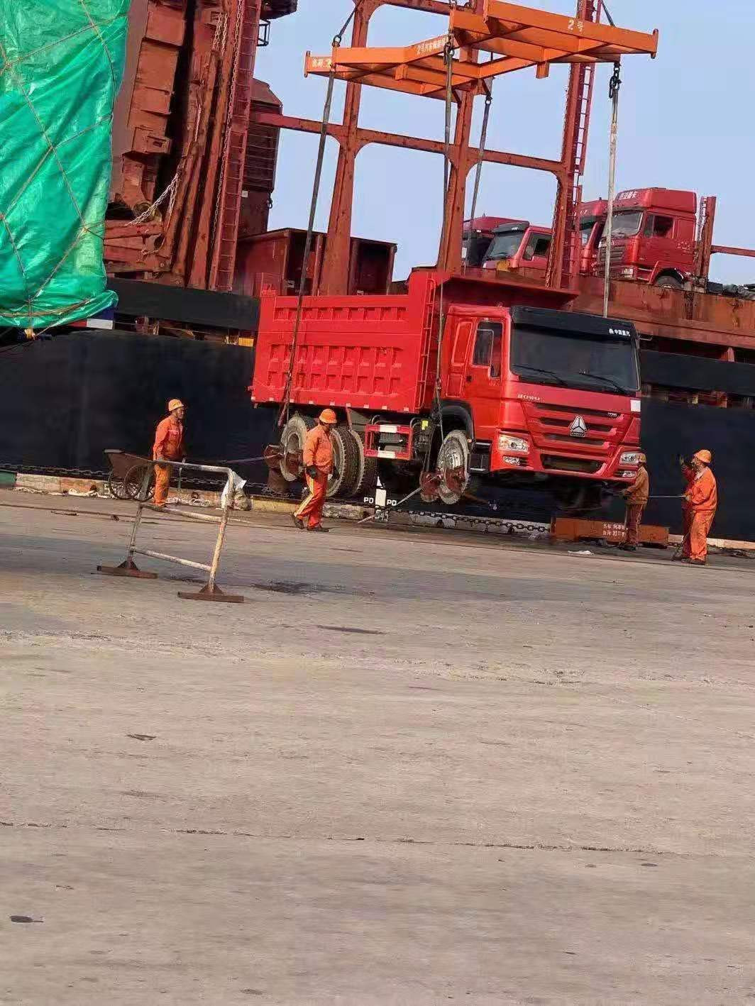 Shandong Guhong Auto Industrial CO., LTD - Camiões SINOTRUK undefined: foto 5