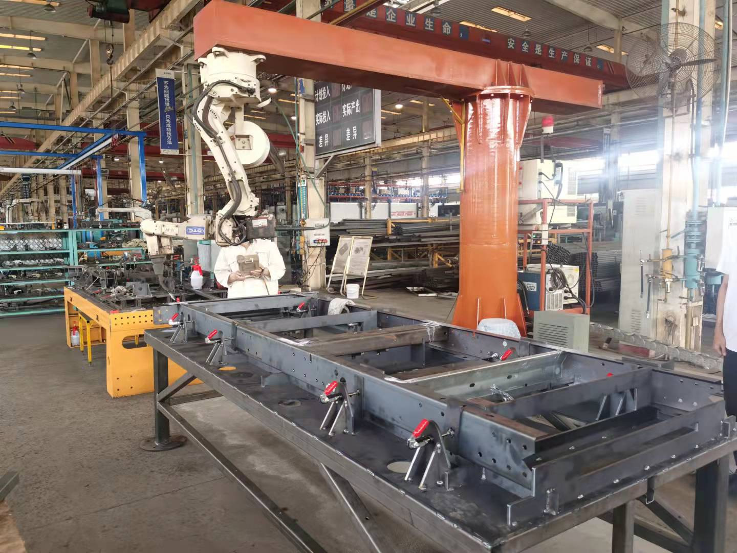 XIAMEN JUSTSUN INTELLIGENT EQUIPMENT CO., LTD - Equipamentos de movimentação - Ano: 2025, diesel undefined: foto 1