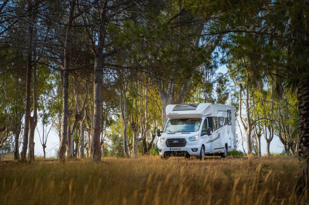 2 AP SPÓŁKA Z OGRANICZONĄ ODPOWIEDZIALNOŚCIĄ - Autocaravanas - caixa de velocidades: automática undefined: foto 2