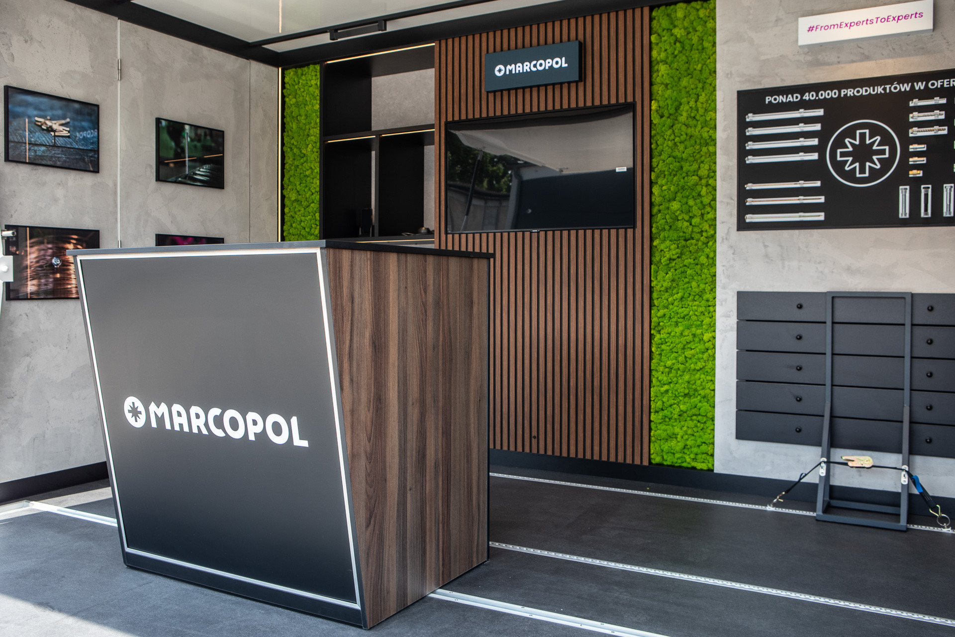 IDEX Denys Kharlamov - Reboques - Ano: 2025 undefined: foto 27