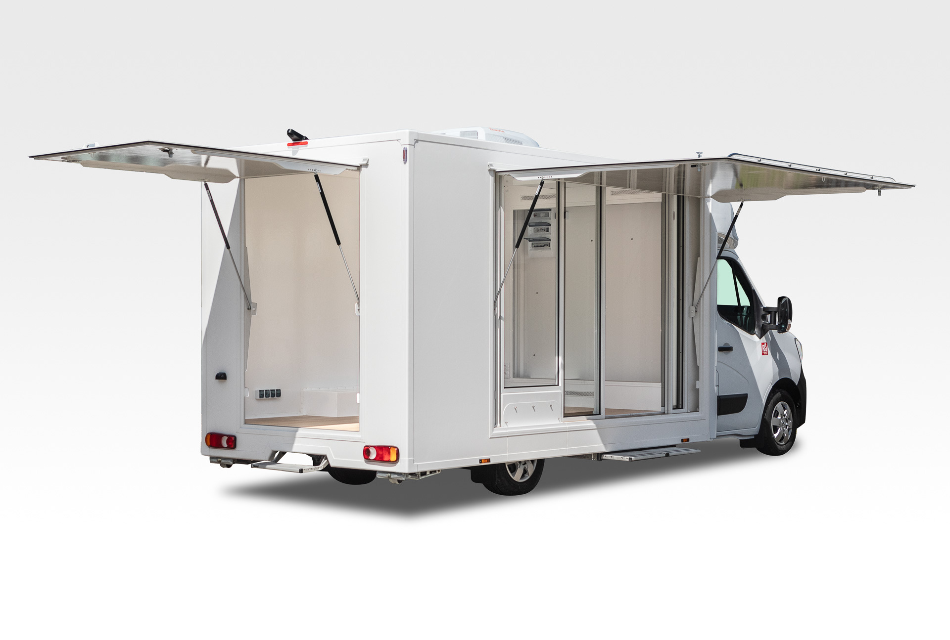 IDEX Denys Kharlamov - Reboques - Ano: 2025 undefined: foto 18