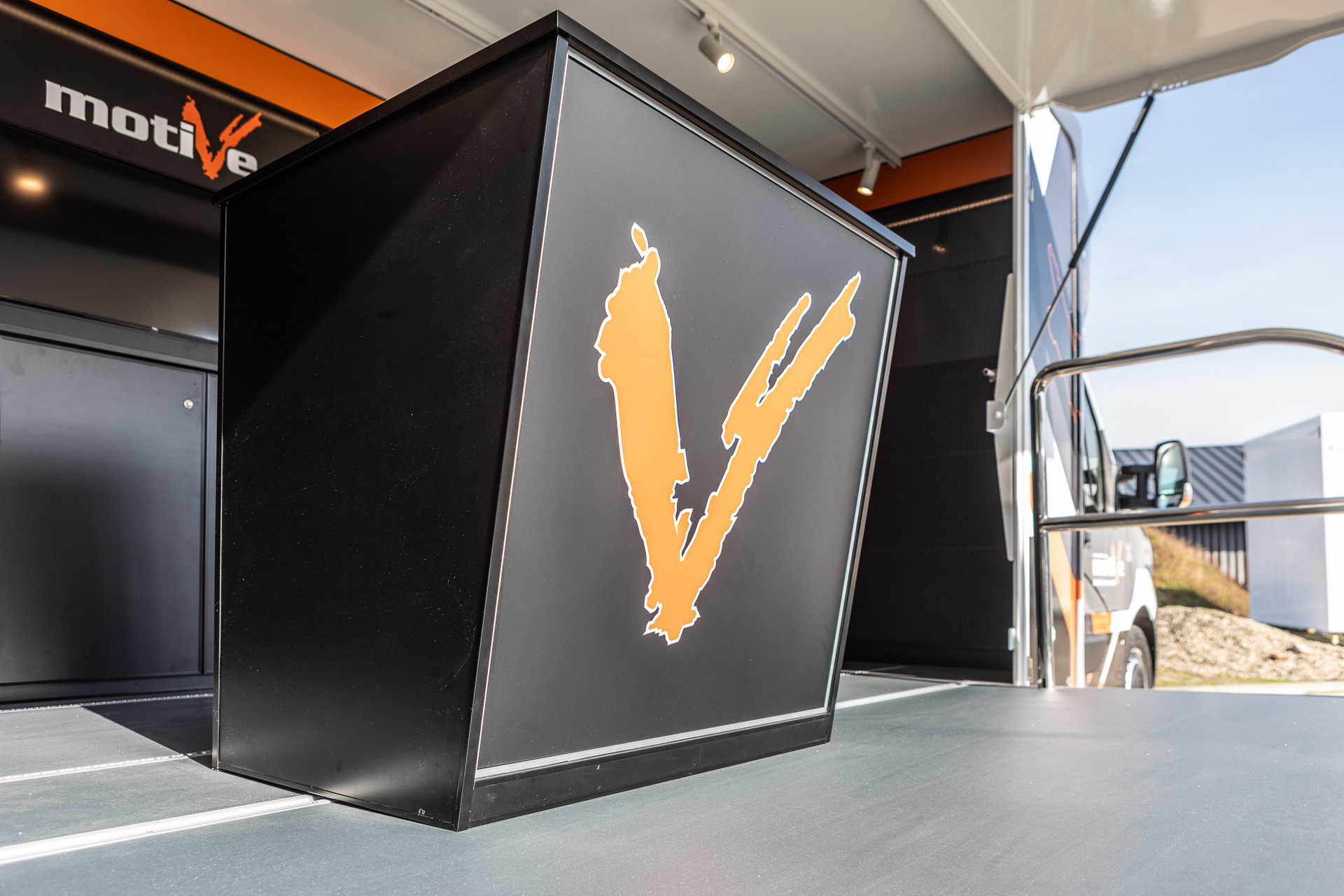 IDEX Denys Kharlamov - Reboques - Ano: 2025 undefined: foto 30