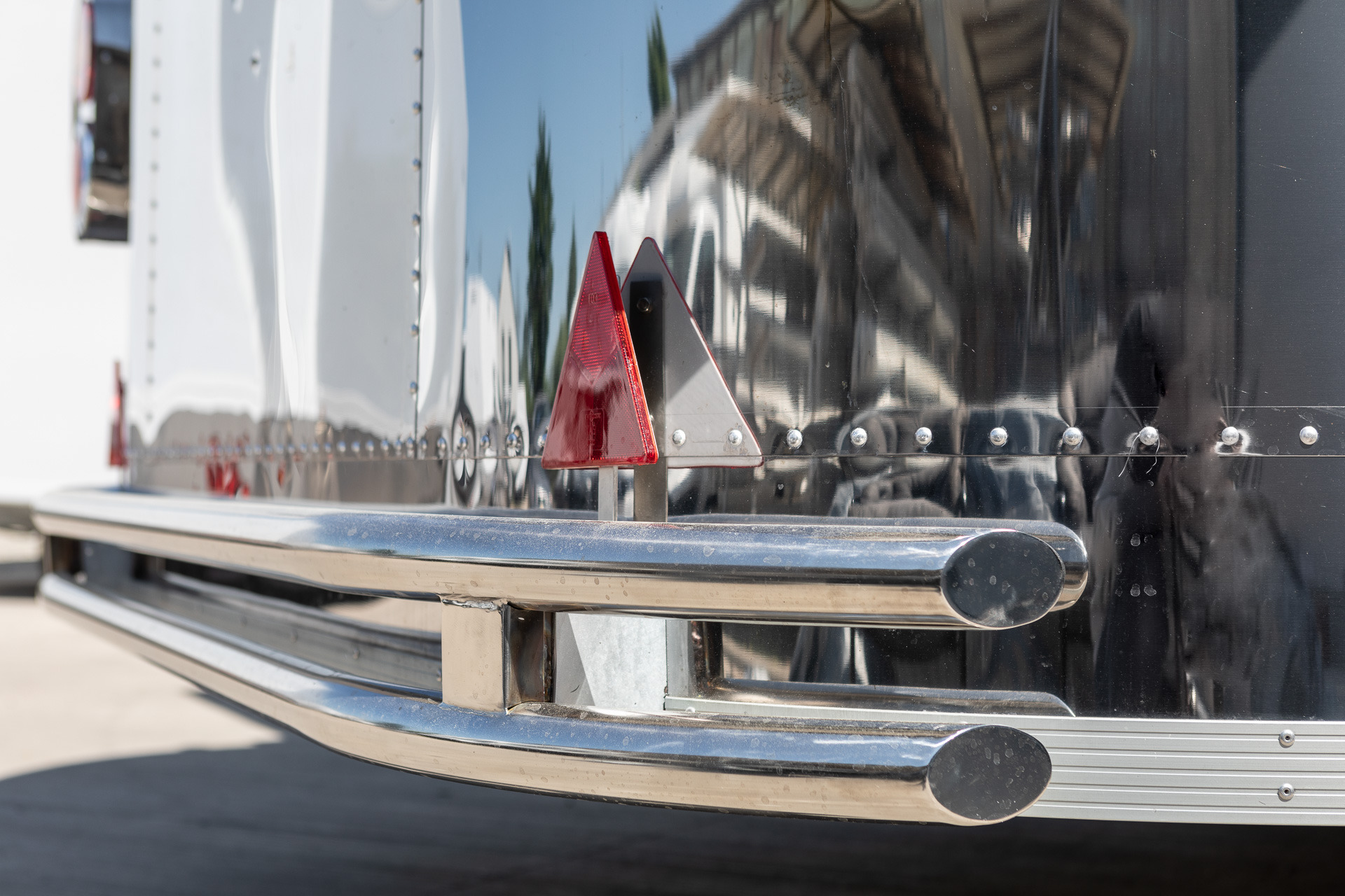 IDEX Denys Kharlamov - Reboques - Ano: 2025 undefined: foto 15