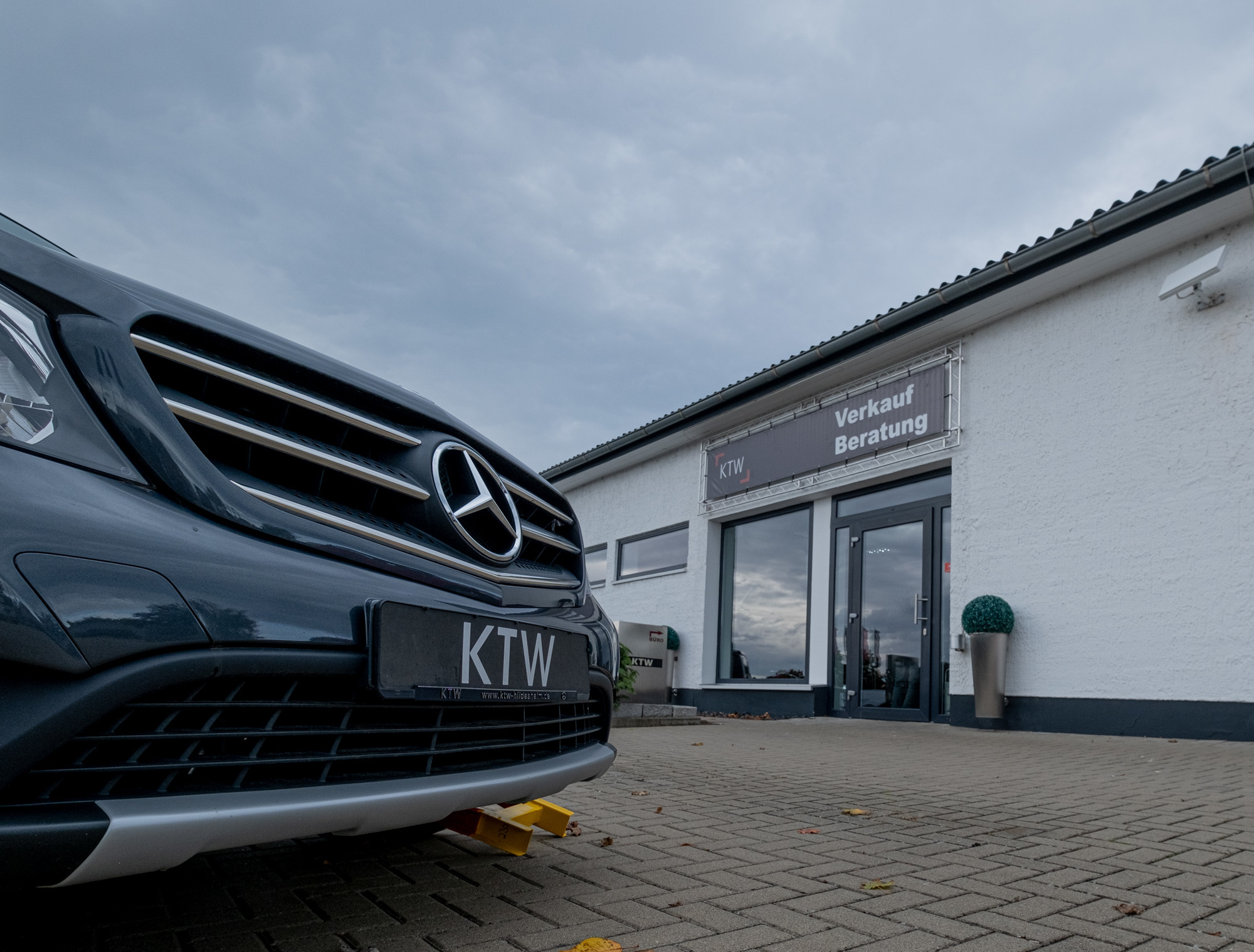 KTW Autohaus GmbH  - veículos a venda undefined: foto 9