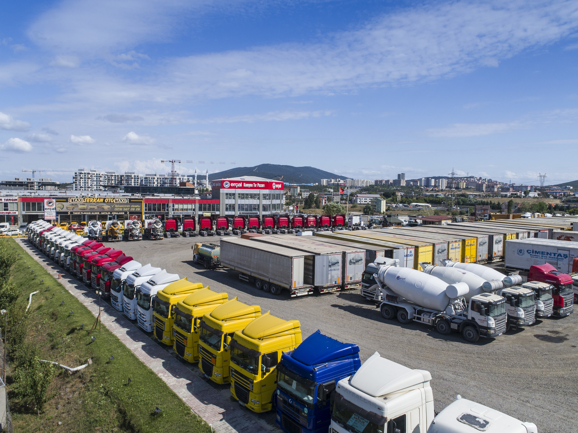 ERCAL TRUCKS - Camiões FORD undefined: foto 3
