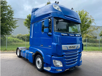 Tractor DAF XF 530