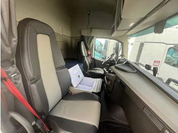 Tractor Volvo FH: foto 3