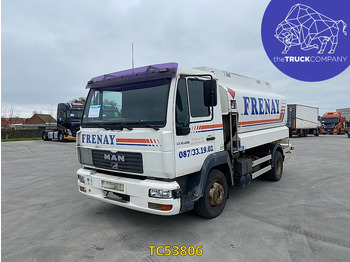Camião cisterna MAN L2000