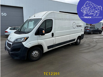 Furgão PEUGEOT Boxer