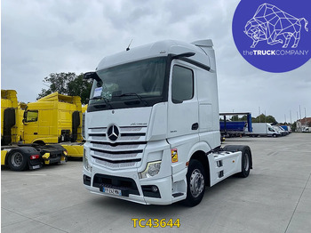 Tractor MERCEDES-BENZ Actros 1845