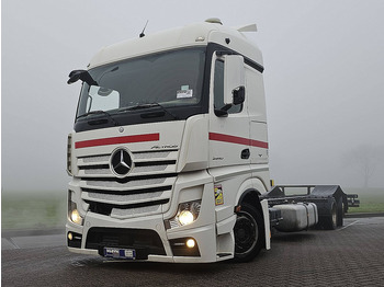 Camião chassi MERCEDES-BENZ Actros 2540