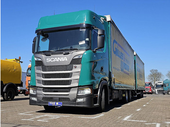 Camião de lona SCANIA S 450
