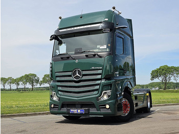 Tractor MERCEDES-BENZ Actros 1863