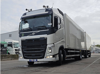 Camião furgão VOLVO FH 460