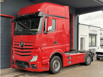 Tractor MERCEDES-BENZ Actros 1845