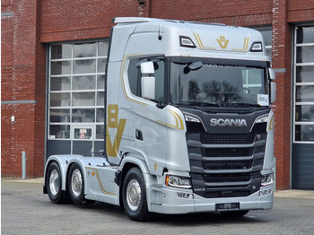 Tractor SCANIA S 660 V8