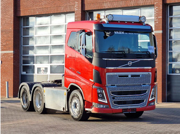 Tractor VOLVO FH16 750