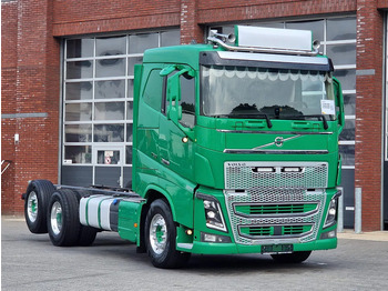 Camião chassi VOLVO FH16 750