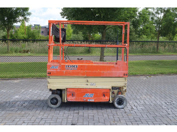 Plataforma de Tijera/ Plataforma de tesoura JLG