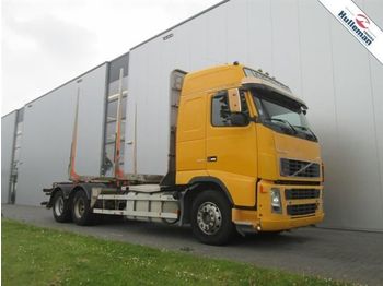 Reboque florestal para transporte de madeiras Volvo FH16.550 6X4 MANUAL GLOBETROTTER EURO 3: foto 1