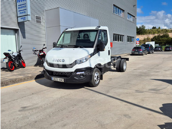 Camião chassi IVECO Daily 35C15