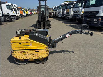 Compactador pequeno de asfalto BOMAG