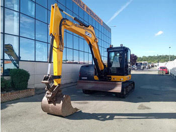 Escavadora de rastos JCB
