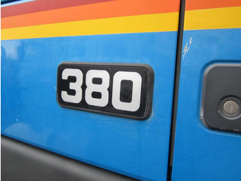 Tractor Volvo FM12 380: foto 3