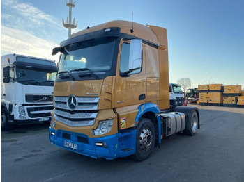 Tractor MERCEDES-BENZ Actros 1845