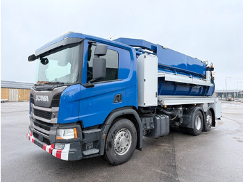Caminhão limpa fossa SCANIA P 360