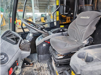 Pá carregadora de rodas Komatsu WA80M-8: foto 5 Pá carregadora de rodas Komatsu WA80M-8: foto 5