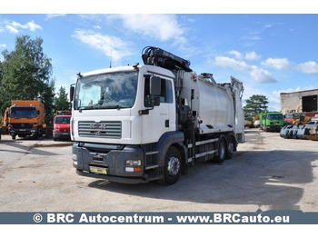 Caminhão de lixo MAN TGA 26.310