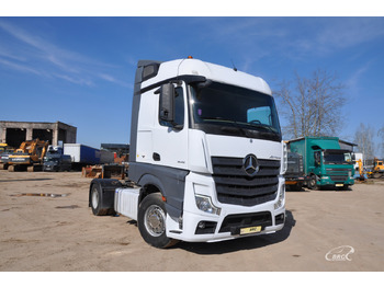 Tractor Mercedes-Benz Actros: foto 2