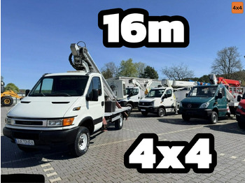 Caminhão com plataforma aérea IVECO Daily