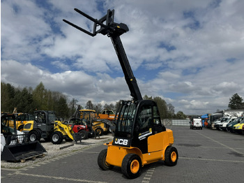 Empilhador telescópico JCB