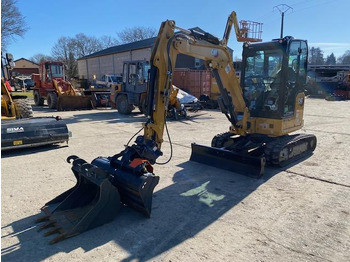 Mini escavadeira CATERPILLAR 303CR