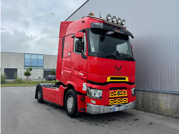 Tractor RENAULT T 520